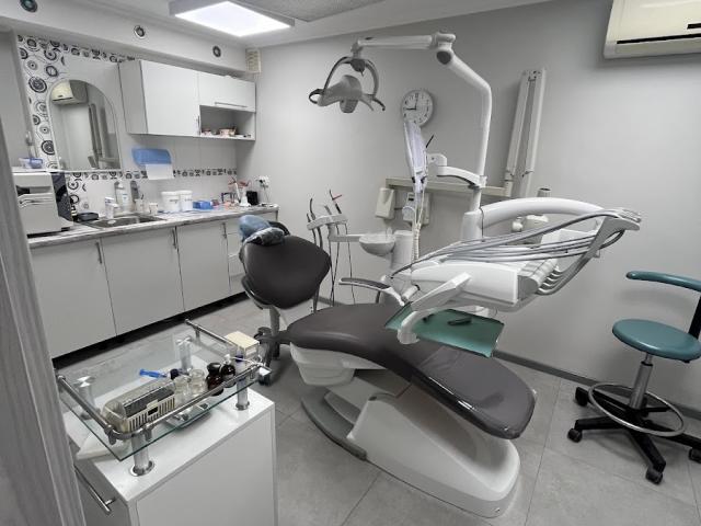 A.T.Dental