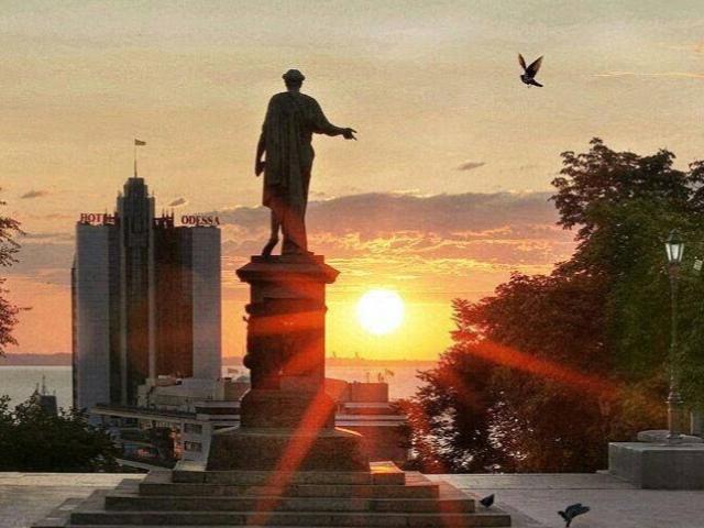 Мегастом - Клініка Сімейної Стоматології