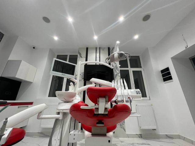 Стоматологія Implant Dental