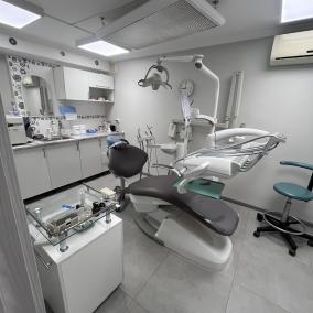 A.T.Dental photo
