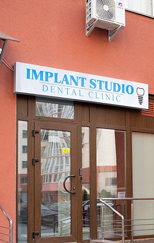 Implant studio імплантація зубов Київ акції стоматология photo