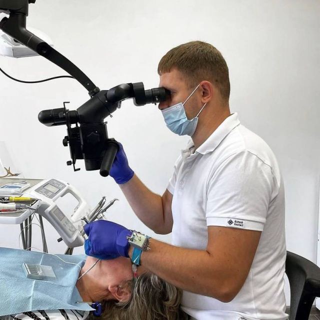 Стоматологія Голосієво - Brovchak Family Dental Care. Лікування зубів під мікроскопом. photo