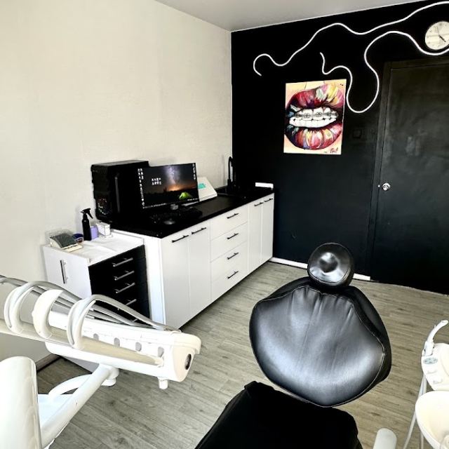 Стоматология Rocketsmile photo