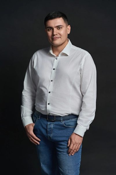 Антон Ушаков photo