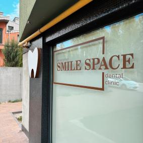 Стоматологія "Smile Space Dental Clinic"