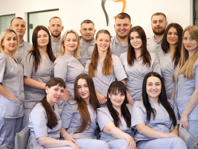 "DentaLux" - Клініка сімейної стоматології