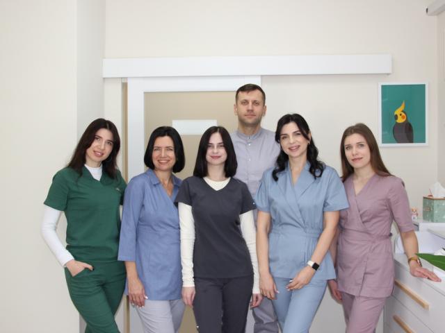 Медичний центр Kakadu стоматолог сімейний лікар аналізи