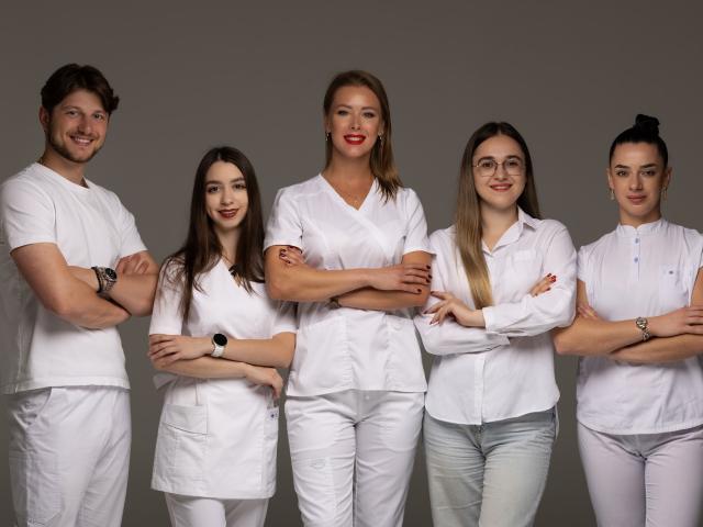 Професійний СТОМАТОЛОГ
