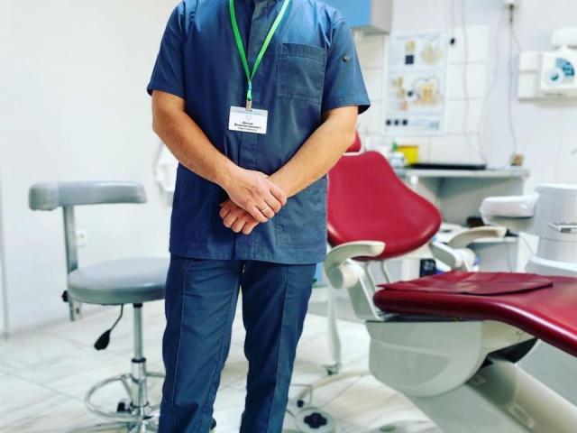 Стоматологія Demchuk Clinic / Імпланти, протезування в Чернівцях,3Д сканування зубів