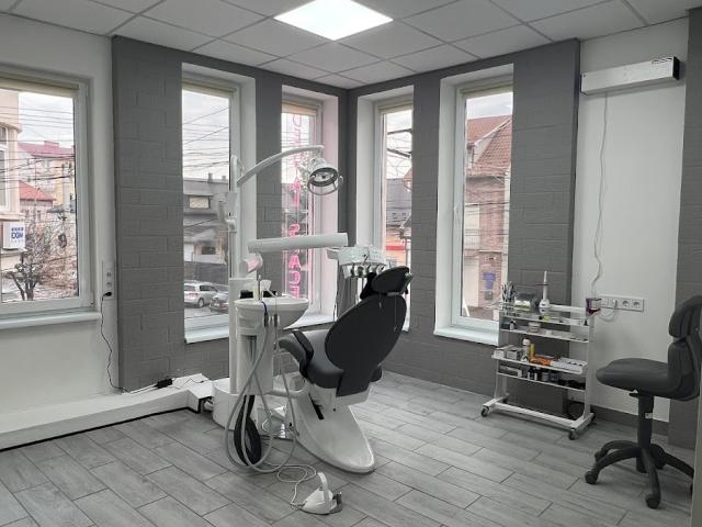 Стоматологія "DentalSpace"