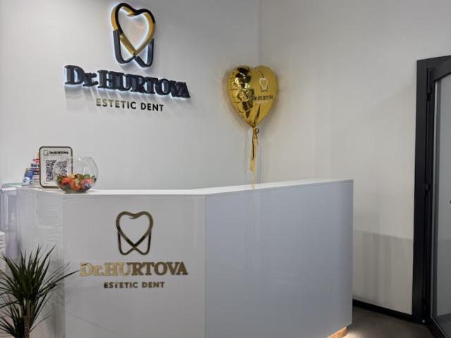 Стоматологія Dr.Hurtova Estetic Dent