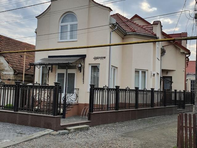 Стоматологія "Portash Dental"