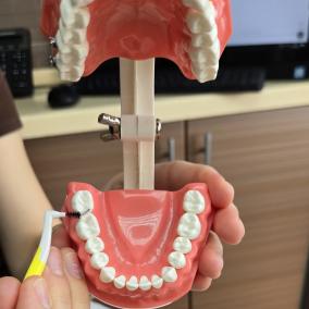 "IDC" dental clinic