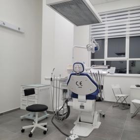 Стоматология Giorno Dentale (Чистка зубов, Пломба, КТ, Імплант, Протез, Брекети, Вінір, Коронка) Клиника Болить зуб Вида