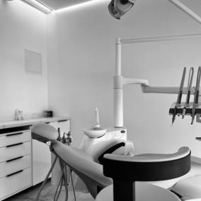 Стоматологія IVORY Dental Studio