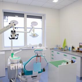 Стоматологія OxiDen clinic Лікування ПротезуванняХірургіяІмплантаціяБрекети