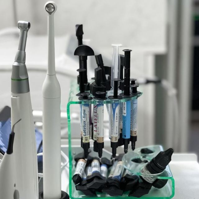 Aesthetic Art Clinic центр стоматології та косметології