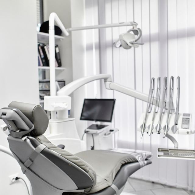 Dental Expert стоматологія Київ
