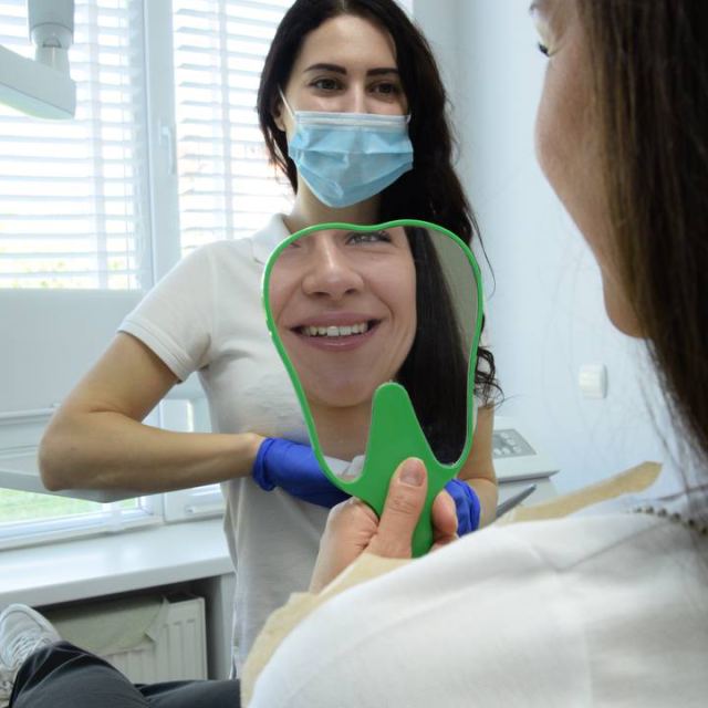 DENTAL OFFICE Dr. Yuliya Tsotsko Стоматологія та Косметологія Ужгород