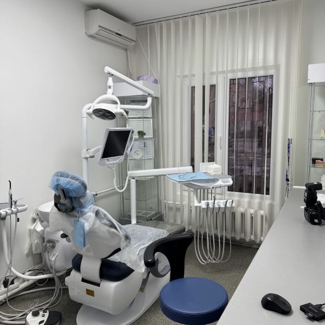 Dental Space by Nadiia Zahoranska