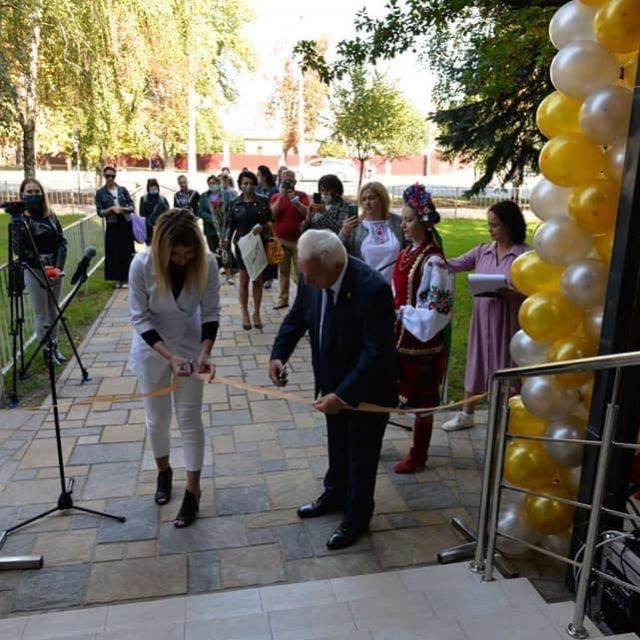 КНП "Бориспільський стоматологічний центр"