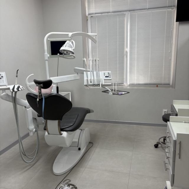 Стоматологічна клініка - Dnipro Dental