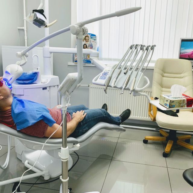 Стоматологічна клініка "White Dent" / Одеса