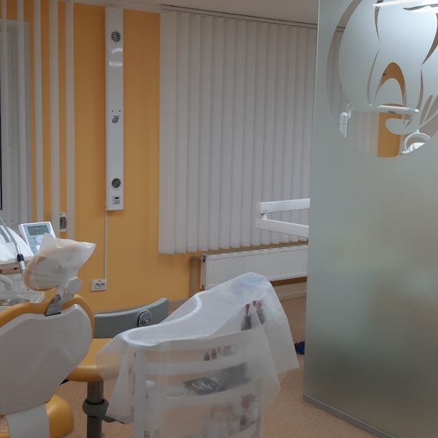 Стоматологічний Кабінет (Стоматологія Словінських)
