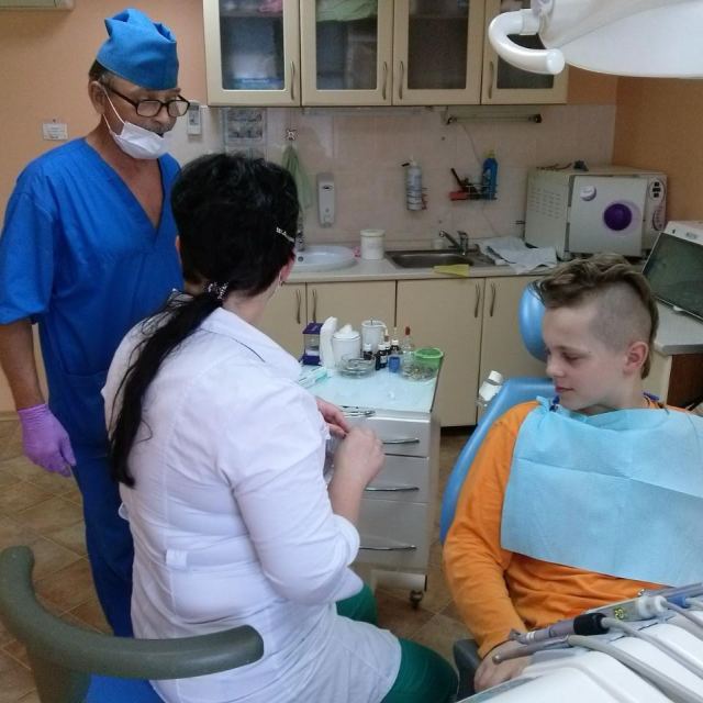 Стоматологія.
