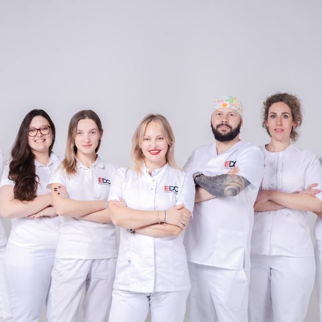 Стоматологія Esthetic Dental Clinic (м. Осокорки; м. Позняки)