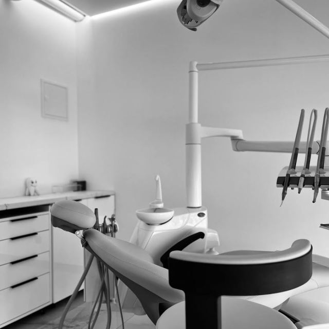Стоматологія IVORY Dental Studio