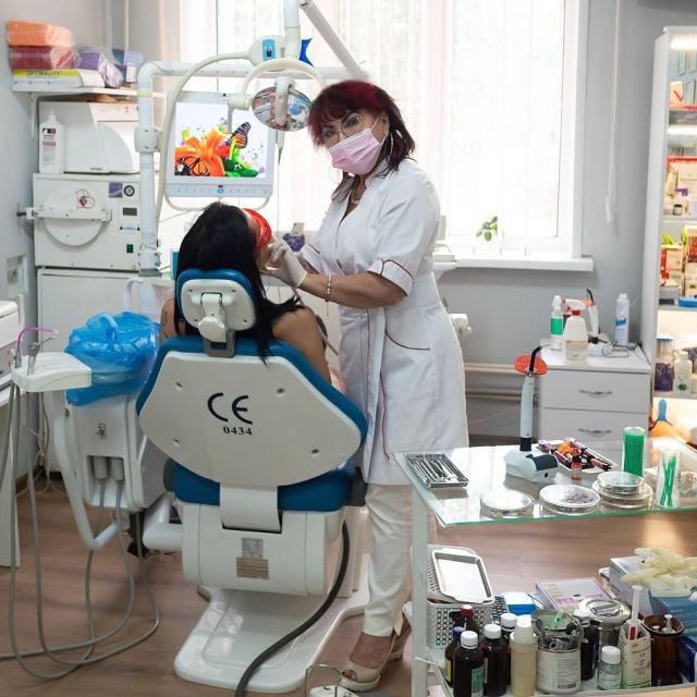 Стоматологія Літвін Галина Миколаївна Архітектора Вербицького, 16