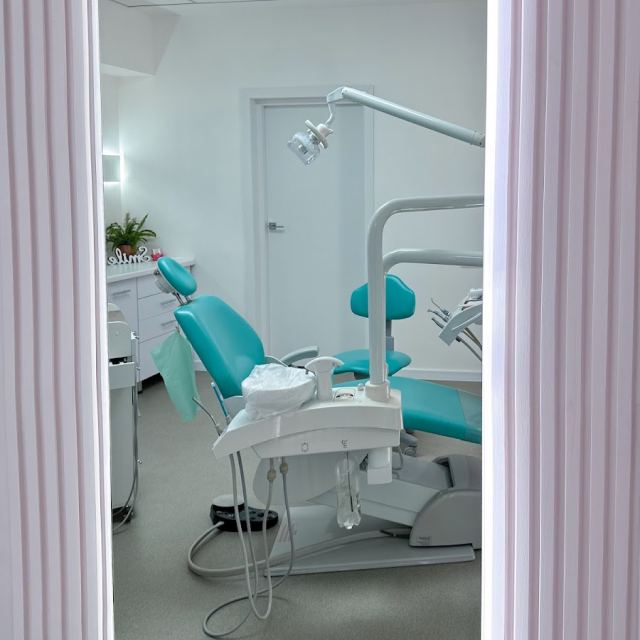 Стоматология “Roxy Dental”
