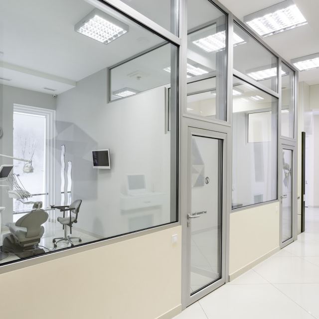 White and White dental studio