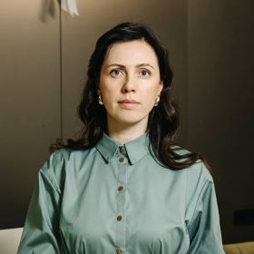 Альона Коляско