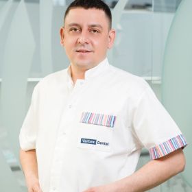 Дмитро Лобаз