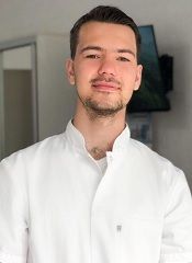 Незнамов Павло Романович photo