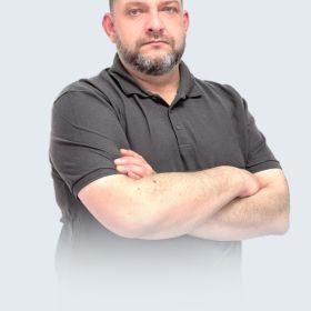 Роман Мамонов