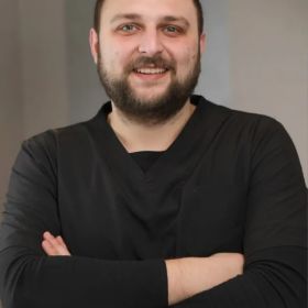 Стрихач Роман