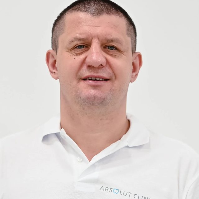 Рощенюк Олександр Анатолійович
